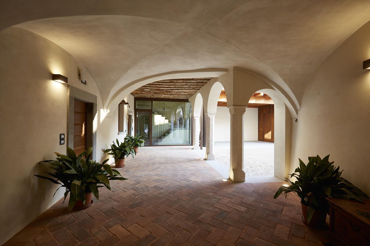 Palazzo Eleonora Bed & Breakfast Monasterolo del Castello Luaran gambar